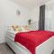 Apartments City Center by Noclegi Renters
