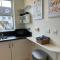 Stamford House - Superb Short Stays and Contractors with Free Parking