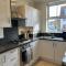Stamford House - Superb Short Stays and Contractors with Free Parking