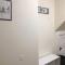 Comfy 4 Bed 1 Bath with Wi-fi in College Area