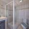 Sea Crest villa,near beach,pool,sea view and mountain,private parking