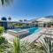2 Mi to Downtown Luxe Palm Springs Home!