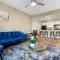 Chic 2 BD/2 BA Condo: Serene Escape in Melbourne - ملبورن