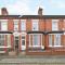 Book Somerville House - Stylish Family Home from Home - Crewe