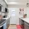 Incredible Value for 12 guests, New 3BR Home by Disneyland, Knott's, Beach - Midway City