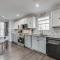 Modern College Park Home 13 Mi to Dtwn Atlanta!