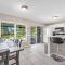 Brandon Central Location 4BR Lake Oasis