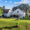 Brandon Central Location 4BR Lake Oasis
