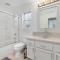 Revitalizing 3 Bedroom Home With Pool, Pet-Friendly, Wi-fi