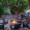 Grape Escape Inn & Suites