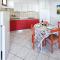 Nice Apartment In Rosolina Mare -ro- With Kitchenette