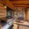 4 Kings Log Cabin 150 Acres Spectacular Views