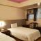 Longchi Hot-Spring Hotel