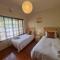 60 on Monica, 6 Bedroom Lesedi Lodge, Hartbeespoort - Hartbeespoort