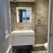 Stunning 2 bed/2bath flat in heart of Kensington