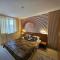 Enjoy Studios and Lovely Apartment Villa Park