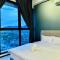 Urban Suites Homestay WL