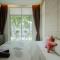 City Beach Cha-am Pool Villa
