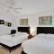 Waves Beach Town Spacious Studio Apartment For 4 People