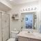 Osage Beach Condo Boat Slip and Pool Access! - 欧塞奇比奇