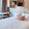 Emerald Apt at Maho Beach
