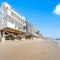 Beachfront Malibu House with 3 Decks, Jacuzzi, Sauna - Malibu