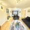 4 bedroom home just off the M20 easy access to Dover & Eurotunnel central Ashford & parking - Ашфорд