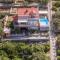 Seaside family friendly house with a swimming pool Prigradica, Korcula - 21022