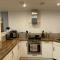 Modern City Centre Apartment In Swindon