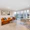 Stylish 2 Bedroom Apartment with AC in Chiswick London