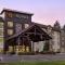 La Quinta Inn & Suites by Wyndham Lake George - Lake George