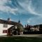 Oak Farm Hotel
