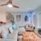 Coastal Kaunakakai Condo with Ocean-View Balcony!
