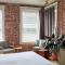 The Jesse Hotel & Bar