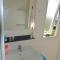 Chez Loulou et Belette MH048