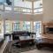 Golf Course Luxury Retreat on Hogan