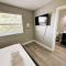 Rustic Retreats Cozy 1BR for 4 guests minutes from Las Olas - Форт-Лодердейл