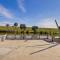 Sun-Soaked Okeechobee Retreat with Canal Views!