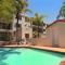 2 bedroom Apt on Parkyn Parade with pool and Airvconditioning - Mooloolaba
