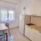 Apartments with a parking space Zivogosce - Porat, Makarska - 16289 - Живогошче