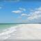 5BR Beach House - Private Pool - Beach Access Included - جزيرة ماركو