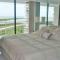Beachfront South Seas Remodeled Paradise! - جزيرة ماركو