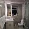 Three Bedroom Modern Apartment by Luton Airport and Luton Station