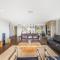 Harkham House - Stunning Property!