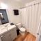 Cheerful Two Bedroom Central Location Downtown - Baltimore