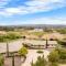 Twilight Vines by AvantStay Secluded Estate Views of Wine Country - Sage