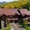 Townhome on the Creek 135 by AvantStay Ski In Ski Out Home w Hot Tub - Telluride