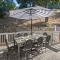 Hidden Oaks Farmhouse by AvantStay Hot Tub Deck - Atascadero