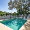 Heated Pool Hot tub Clearwater & Dunedin Pet Friendly - Clearwater