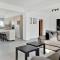 Phaedrus Living: Romanou Modern City Center Flat